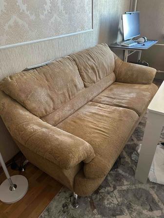 Диван с креслом