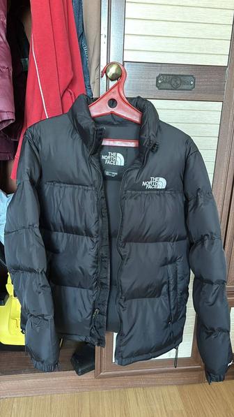 Продам куртку известного бренда