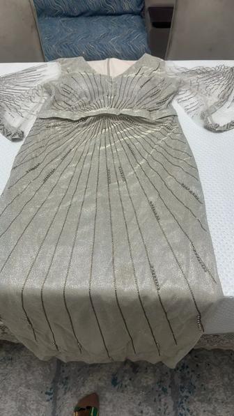 Продам платье