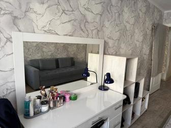 Туалетный столик