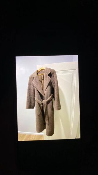 Продам пальто лама