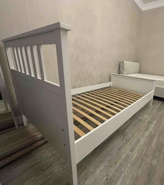 Продам б/у кровать Икеа