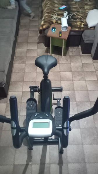 Продам Эллиптический велотренажер TopGym TG-200