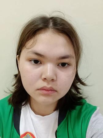 Официант / официантка