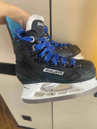 Продам детские коньки