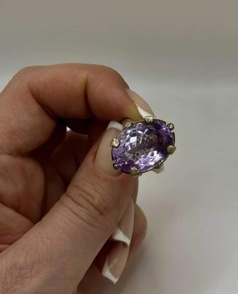 Аметист крупный кольцо