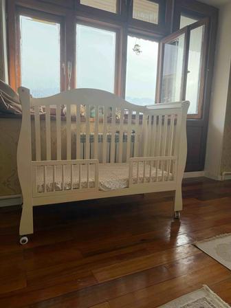Кроватка в отличном состоянии