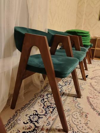 Продам стулья