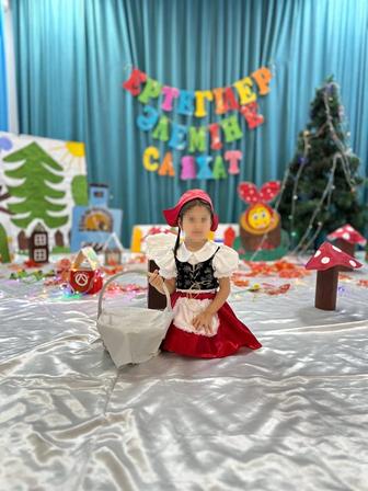 Б/у костюм Красная Шапочка. На 3-4 года.