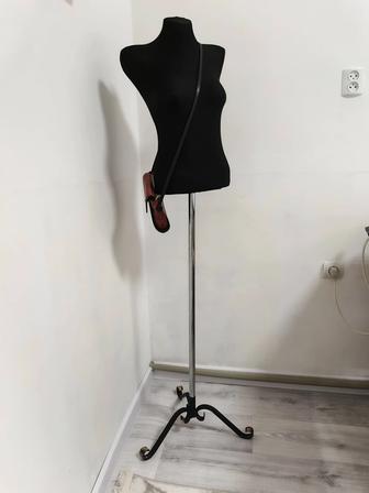 Манекен вешалка