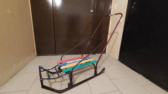 Продам санки детские с колесиками