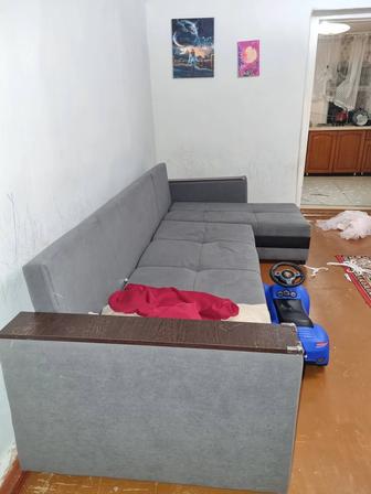 Продам диван, в связи с переездом