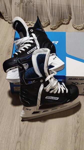 Коньки хоккейные BAUER XLP
