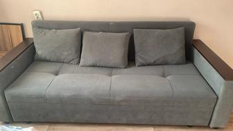 Продается б/у диван