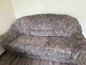 Диван и два кресла