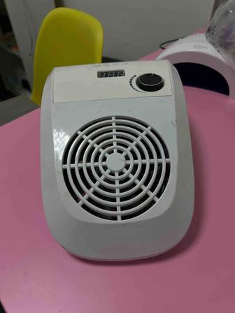 Продам пылесос лампу для маникюра 2 в 1