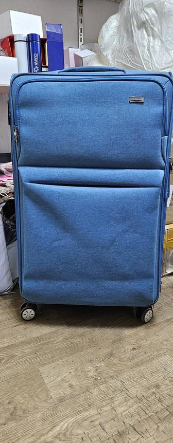 Чемодан тканевый