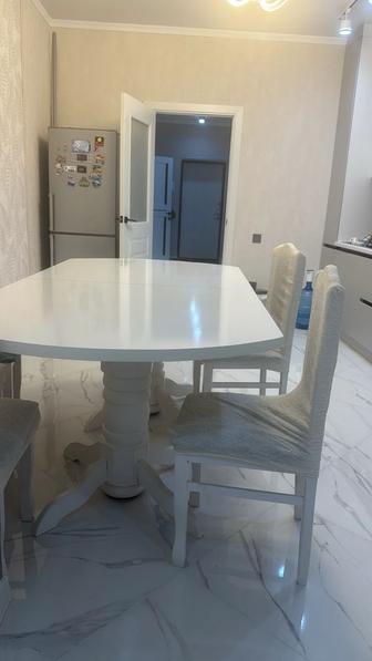 Продам стол со стульями