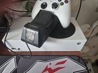 Продам Xbox Series S