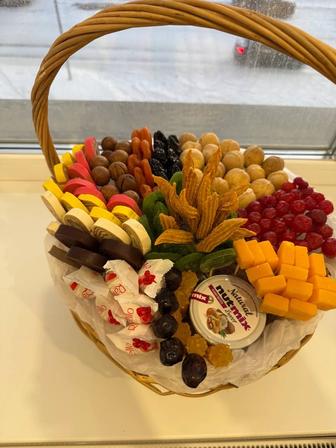 Подарочные корзины из сухофруктов