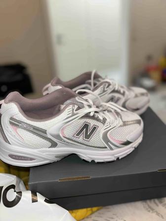 Продам новые оригинальные кроссовки New Balance 530