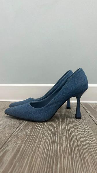 Продам джинсовые туфли Zara новые