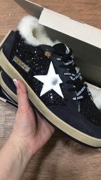 Продам зимние кросовки