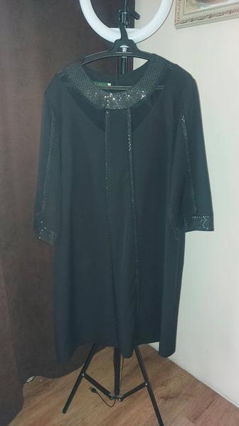 Продам платье черного цвета