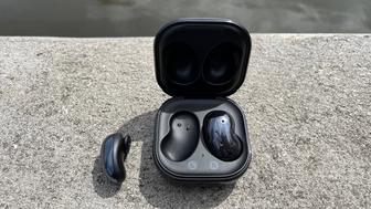 Продам Samsung Galaxy Buds Live