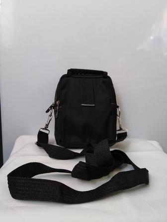 ОТДАМ ДАРОМ барсетку. Спортивную, плащевка, 6х12х16см, через плечо,бу