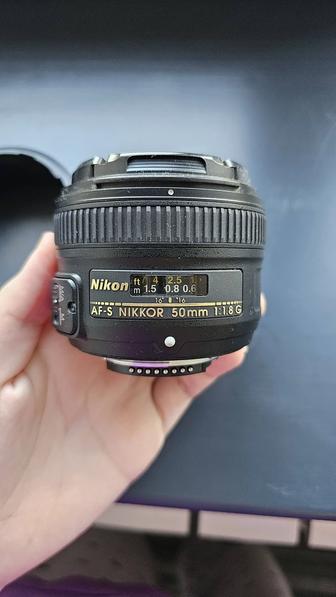 Объектив от Nikon