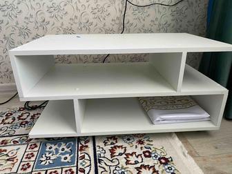 Продам журнальный столик Стильный и практичный