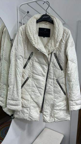 Пуховик женский