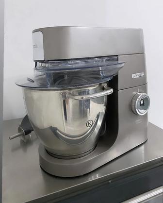 Продам машину KENWOOD!