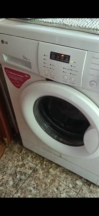 Продаю стиральную машинку