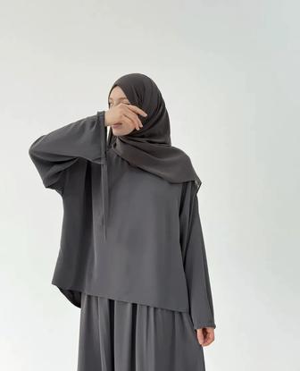 Продажа женского костюма