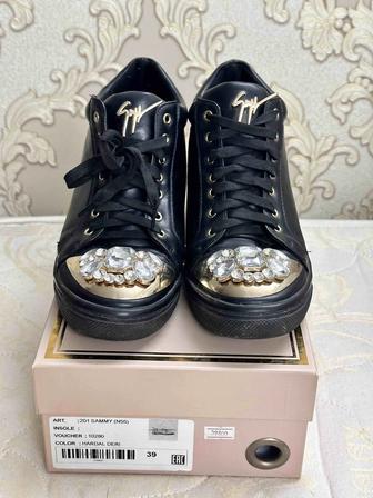 Giuseppe Zanotti Кожаная Sneakers с камнями