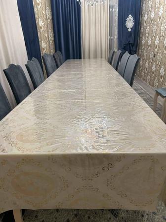 Стол в гостиную