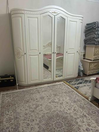 Продается спальняя кровать