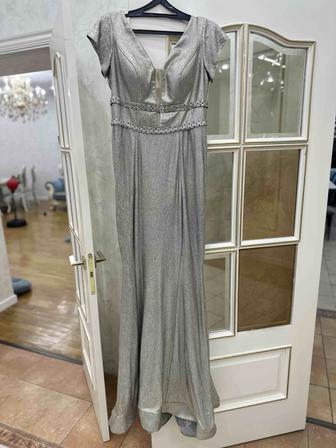 Продам платье