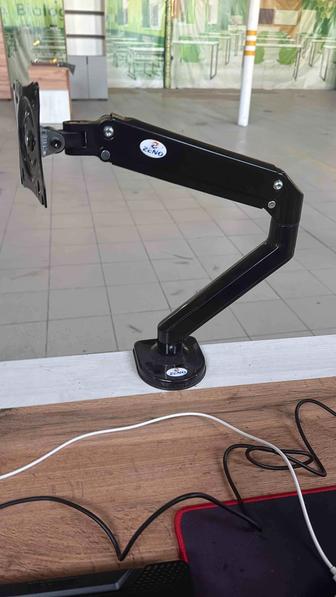 Кронштейн для монитора