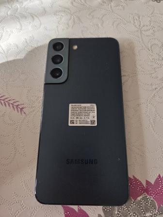 Продаю Samsung s 22