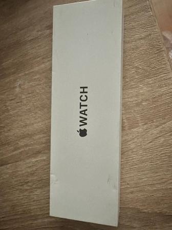 Продам Смарт-часы Apple Watch SE GPS Gen.2 2024 40 мм черный