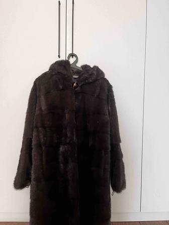 Продам норковую шубу