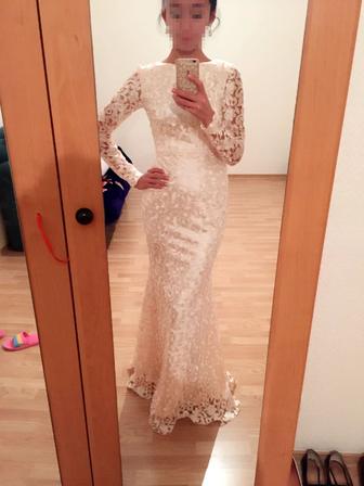 Нарядный платья