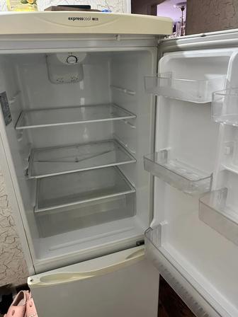 Продам холодильник бу