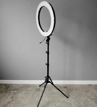 Кольцевая лампа со штативом