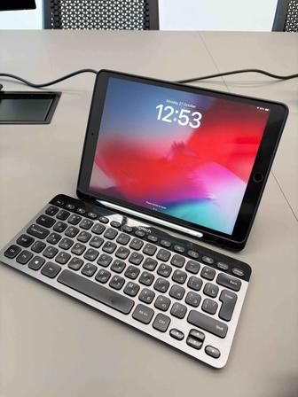 iPad Air 3 (2019) 256GB, стилус, клавиатура, чехол