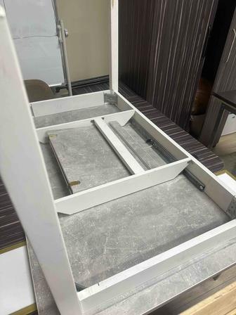 Продам стол