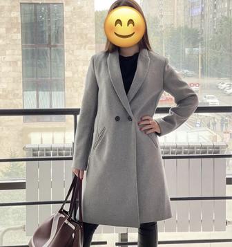 Продам женское пальто
